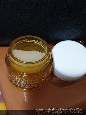 Kiehl’s金盞花精萃亮采水凝霜1.jpg