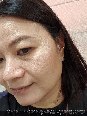 MAKE UP FOR EVER超進化無瑕微晶蜜粉8.jpg