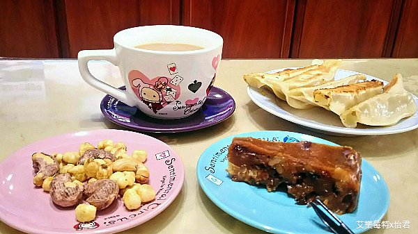 吉品養生｜年節送禮好煩惱？挑選郭董最愛的「經典柴燒桂圓福貴糕-春節限定」準沒錯！質感包裝、經典美味，送禮送到位，好運跟著來！ #艾樂莓特x怡君