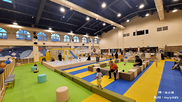 【基隆親子景點】七堵四大主題室內親子樂園~場底寬廣放電好地方