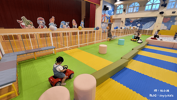 【基隆親子景點】七堵四大主題室內親子樂園~場底寬廣放電好地方