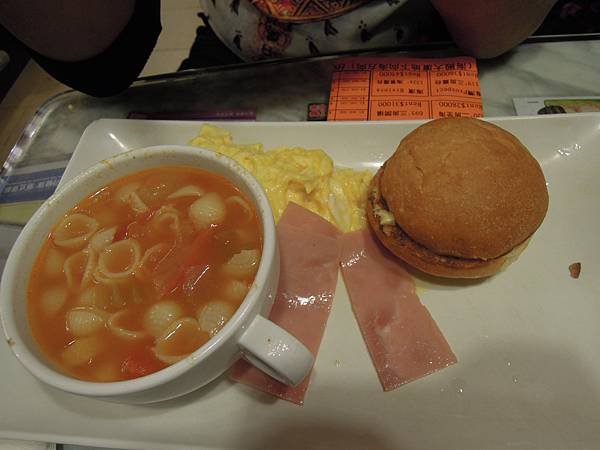 DSCN8106.JPG