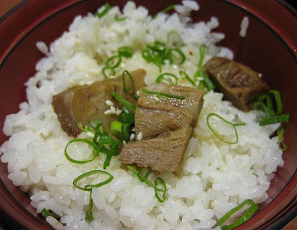 骨角飯(豬肉飯)