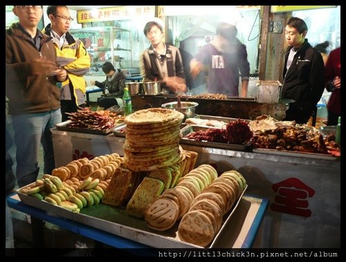 20101112_195326_ShanXiXiAnMuslimSquare.JPG