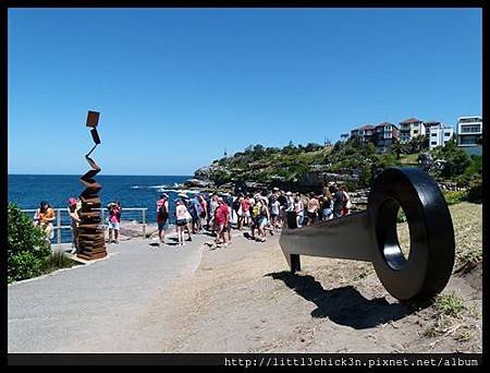 20141108_131146_BondiBeachSculptureByTheSea2014.JPG