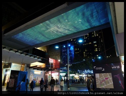 20150527_191645_VividSydney2015_Chatswood.JPG