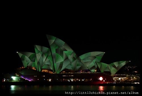 20150529_211658_VividSydney2015_CircularQuay.JPG