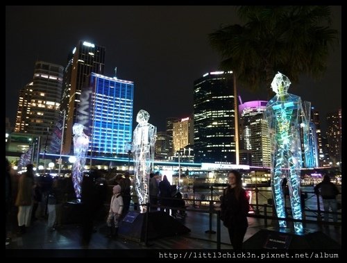 20150530_213654_VividSydney2015_CircularQuay.JPG