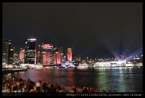 20150530_220801_VividSydney2015_CircularQuay.JPG