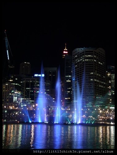 20150531_183608_VividSydney2015_DarlingHarbour.JPG