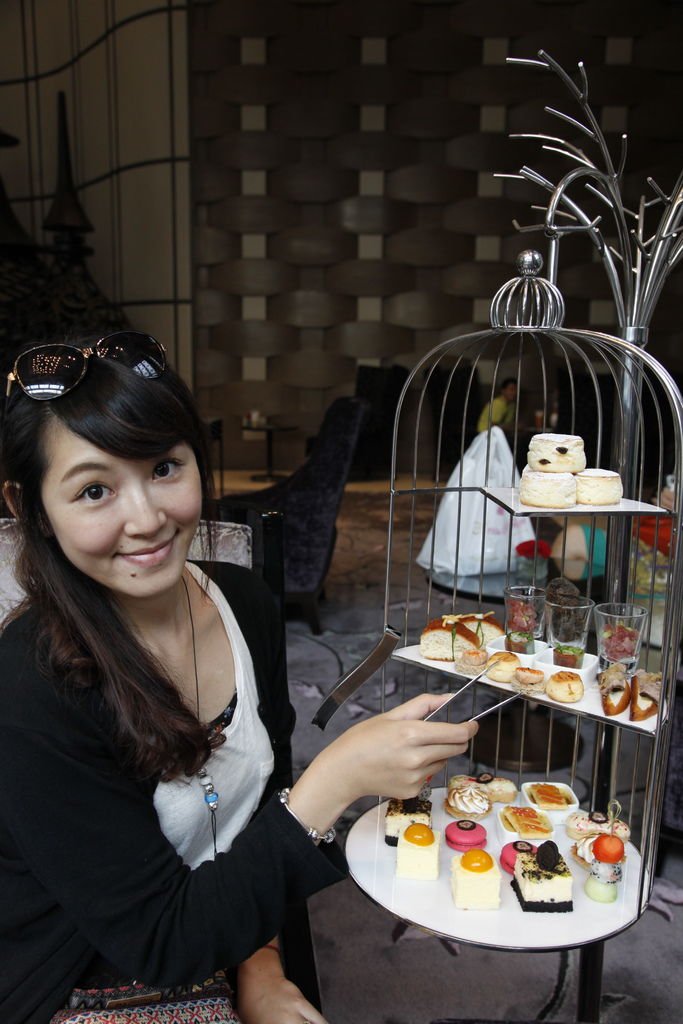 St.Regis high tea1.JPG