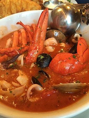 Billy&apos;s Boson Chowder House (4).jpg