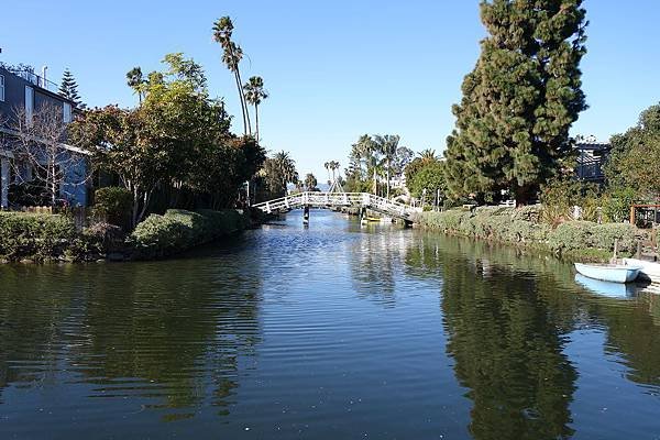 Day 7-LA-Venice Canals (8).jpg