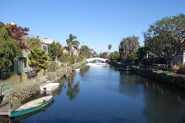 Day 7-LA-Venice Canals (10).jpg