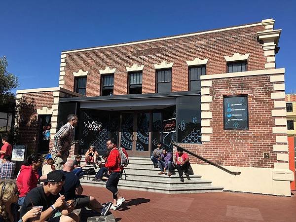 6. Ghirardelli Square (3).jpg