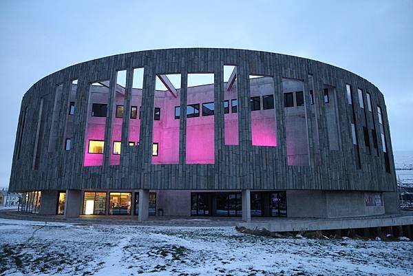 Akureyri Hof (2).JPG