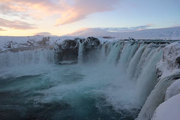 3. 眾神瀑布(Godafoss).JPG