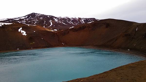 火山口湖(Viti).jpg