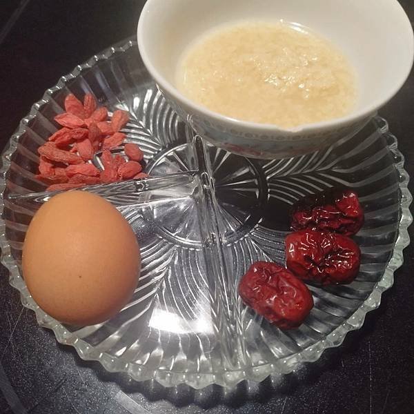 枸杞紅棗甜酒釀蛋