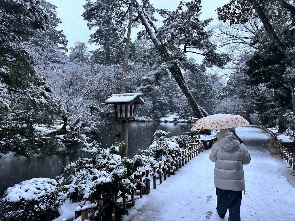 2025冬-北陸京阪旅day5-大雪中的金澤兼六園&amp;加賀溫泉