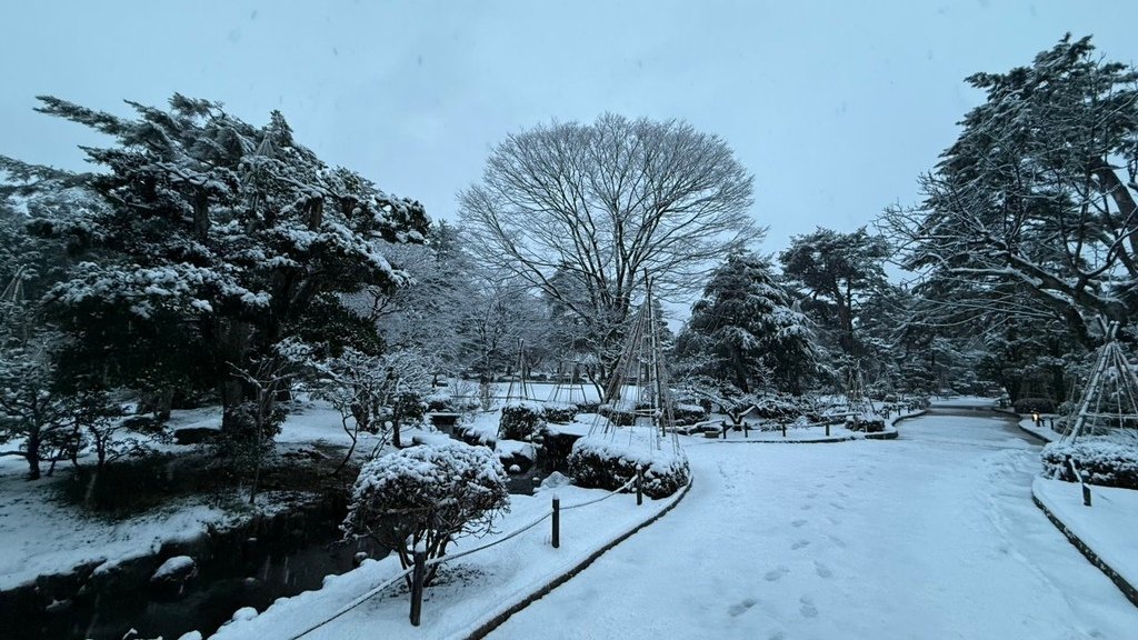 2025冬-北陸京阪旅day5-大雪中的金澤兼六園&amp;加賀溫泉