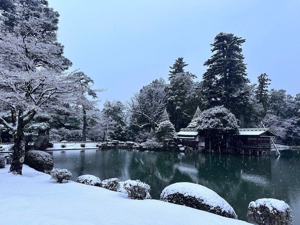 2025冬-北陸京阪旅day5-大雪中的金澤兼六園&amp;加賀溫泉