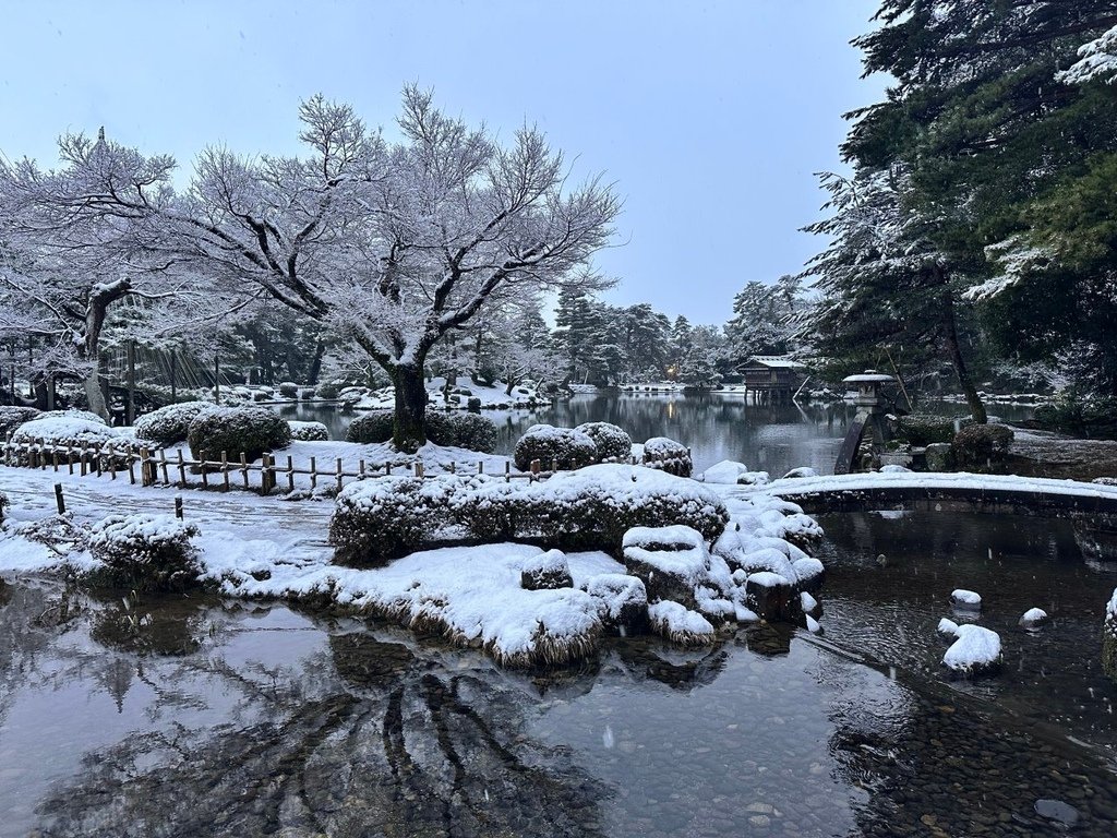 2025冬-北陸京阪旅day5-大雪中的金澤兼六園&amp;加賀溫泉
