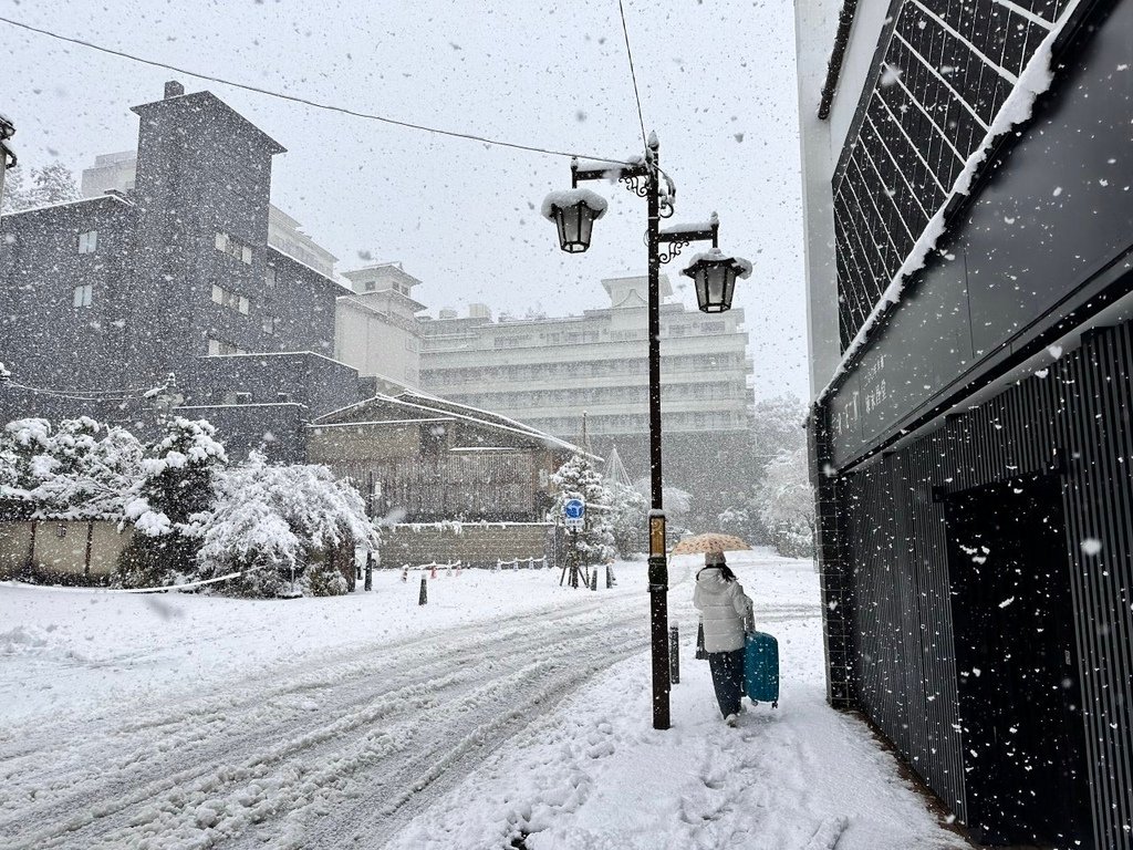 2025冬-北陸京阪旅day5-大雪中的金澤兼六園&amp;加賀溫泉
