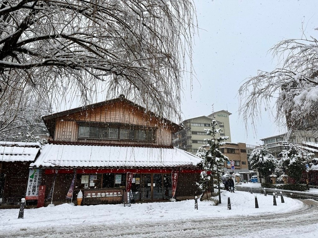 2025冬-北陸京阪旅day5-大雪中的金澤兼六園&amp;加賀溫泉