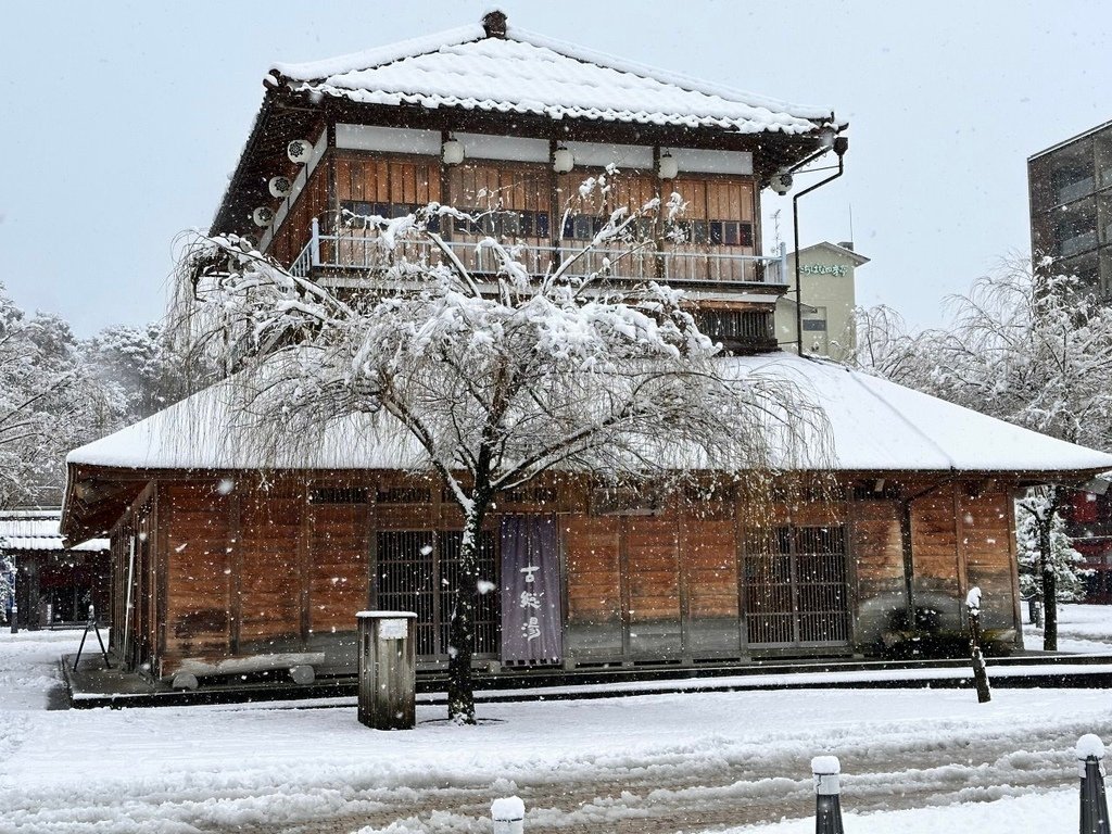 2025冬-北陸京阪旅day5-大雪中的金澤兼六園&amp;加賀溫泉