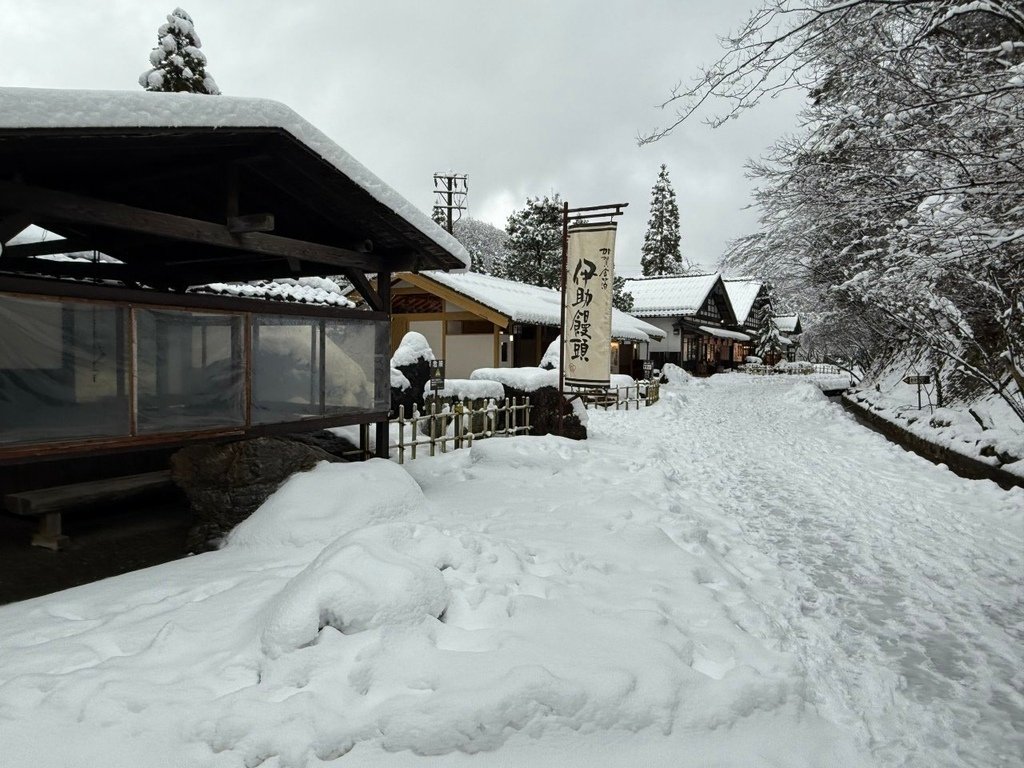 2025冬-北陸京阪旅day5-大雪中的金澤兼六園&amp;加賀溫泉