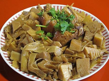 吃在溪頭