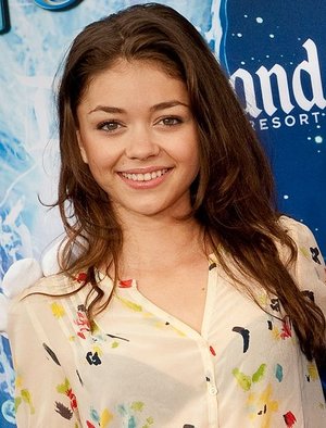 457px-Sarah_Hyland.jpg