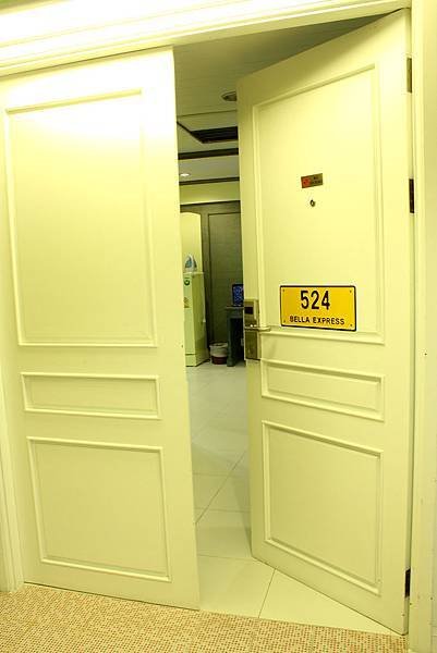 BE Junior Suite-1.JPG