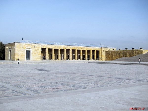 03.jpg