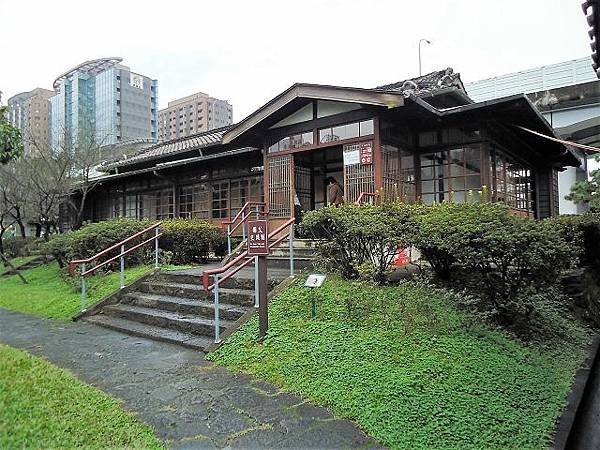 中山采風 ~ 逸仙公園、林田桶店、中山基督長老教會、台北之家
