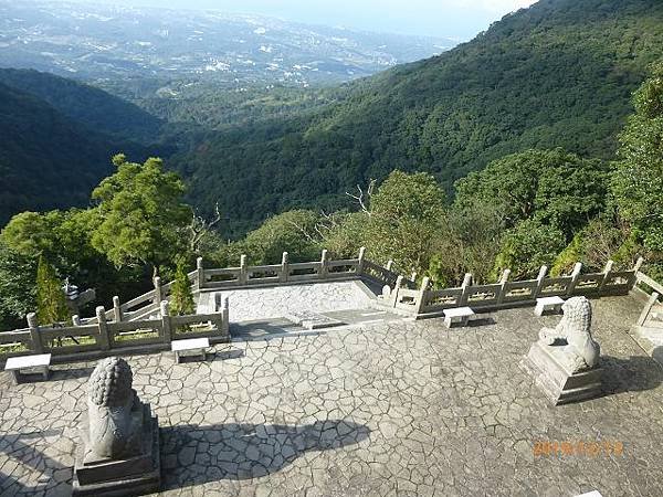 陽明山于右任先生墓園