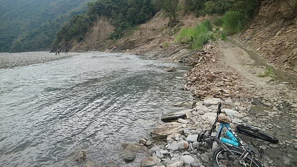 隘寮南北溪環線順遊勇氣瀑布單車行