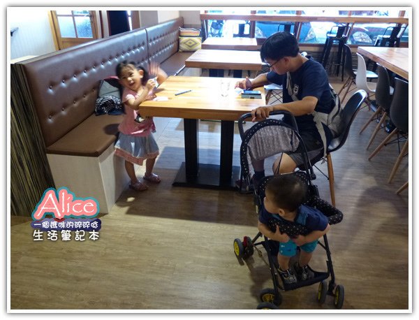星品咖啡 Sparkles Café &amp; Brunch
