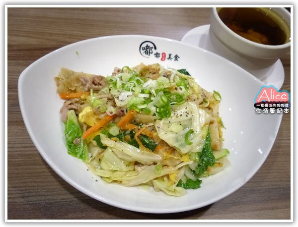 嘟嘟美食_蘇軾湯包_風味炒餅_冬菇燉雞湯_蟹黃海鮮豆腐