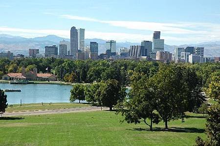 denver-skyline-taken