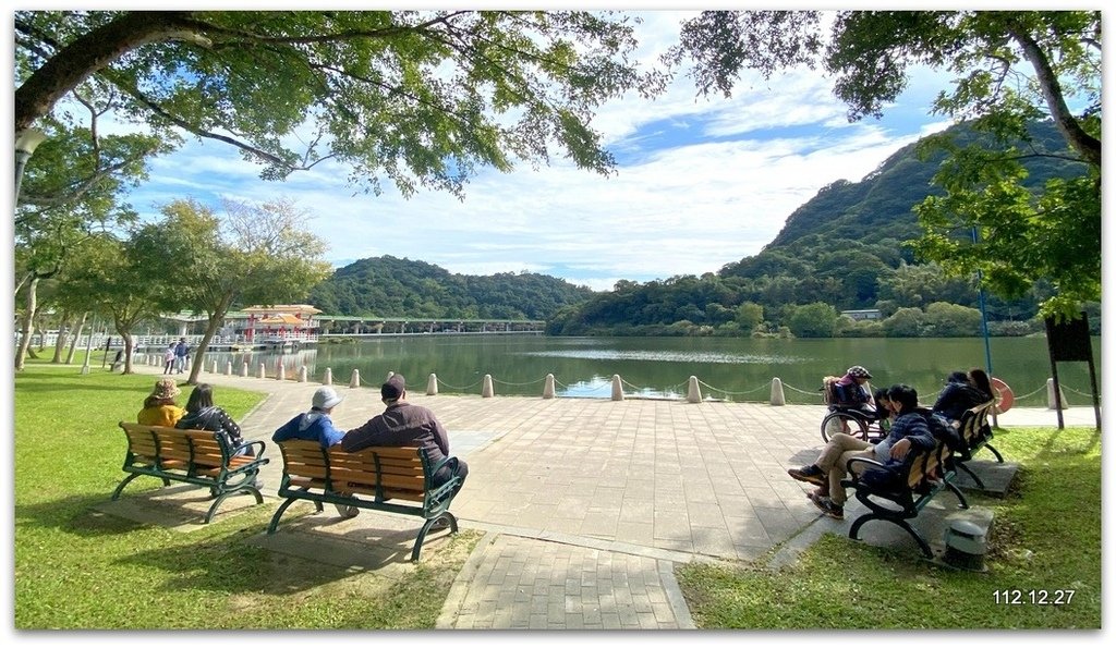 內湖 賞松、賞花、賞瀑去