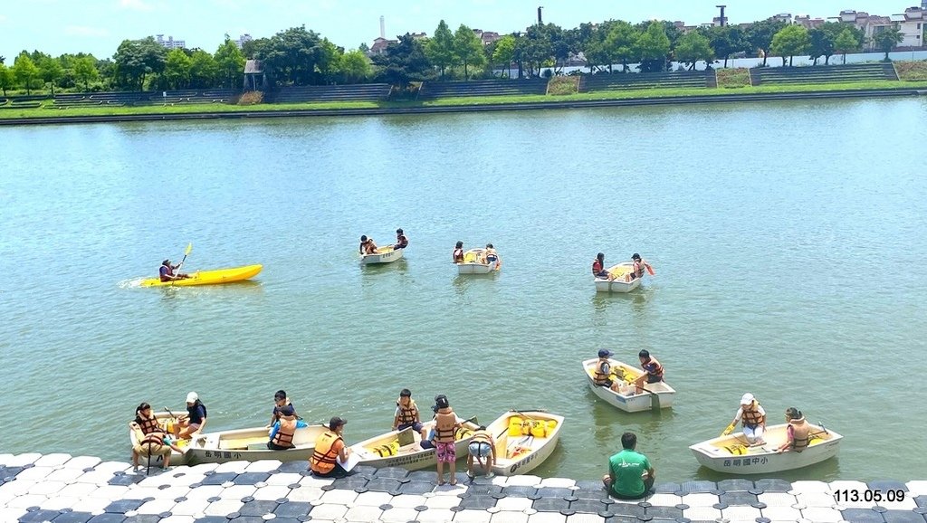宜蘭冬山河親水公園、宜蘭傳藝中心