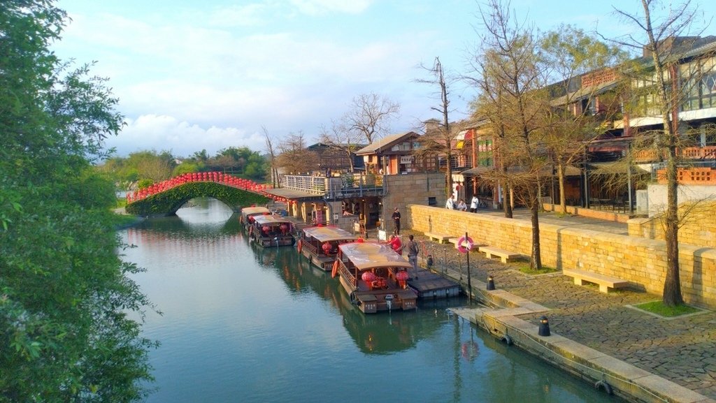 宜蘭冬山河親水公園、宜蘭傳藝中心
