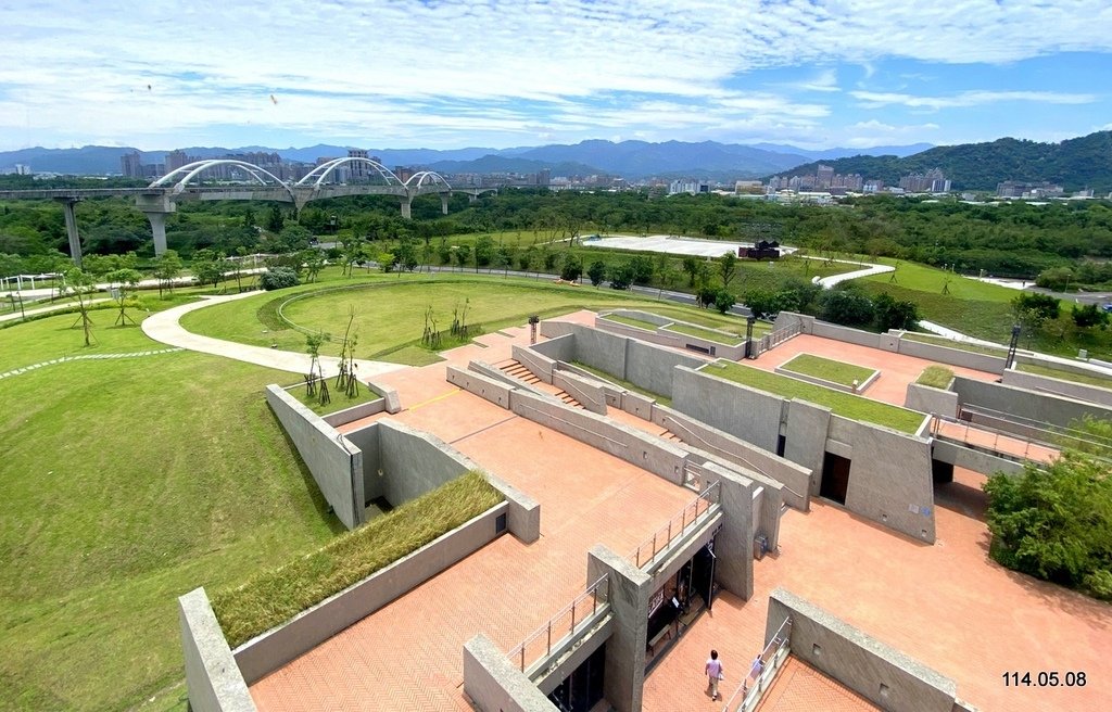 【新北】鶯歌 新北市美術館