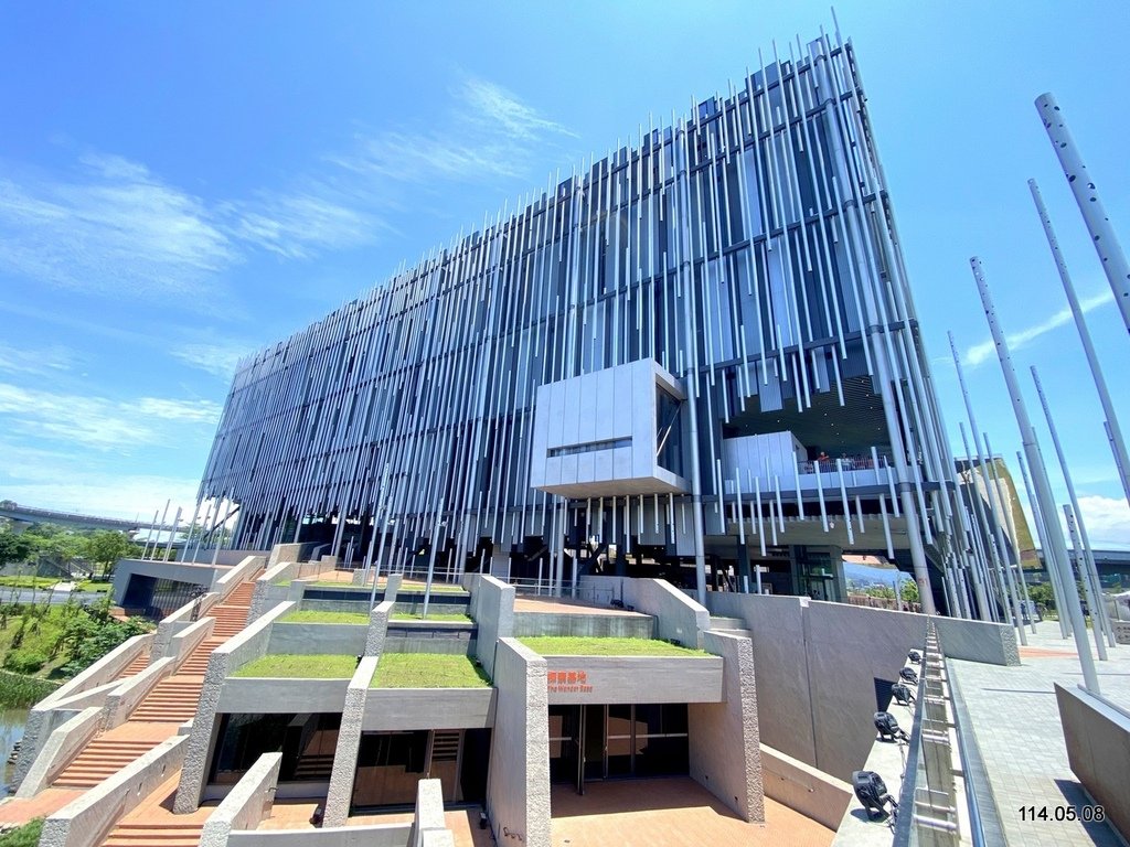 【新北】鶯歌 新北市美術館