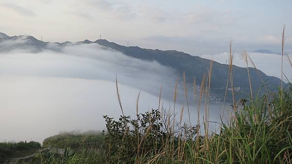 九份崙頂開成殿天公廟看雲海