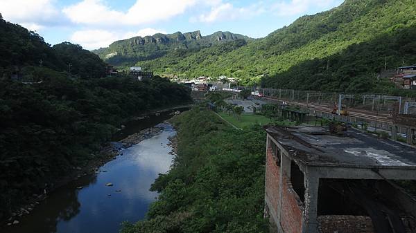 瑞三運煤橋，瑞三本坑，美援厝:阮義忠與陳列先生眼中的瑞三本坑