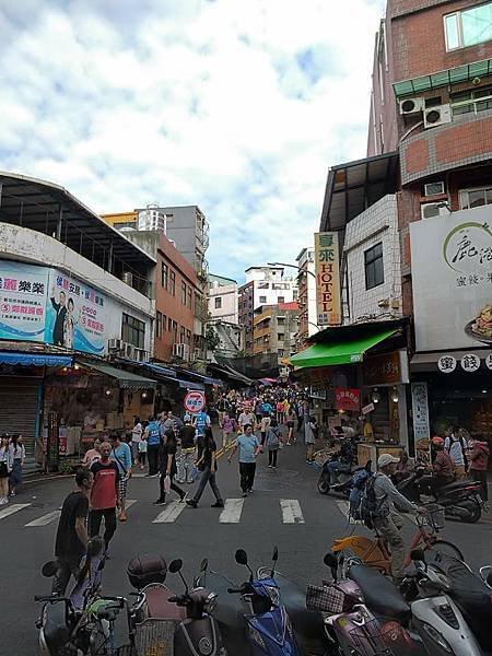 冷落中的燦爛。俞大綱，西川滿，楚戈，李亦園與大稻埕霞海城隍廟