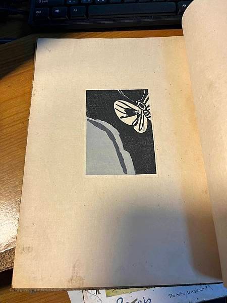 有影無。西川滿的先祖是漢高祖。寒士，窮苦，寫快樂羅曼小說的西